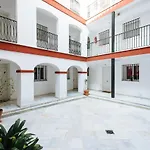 Hostly Lagar Center-Fibre-Parking Optional-Cless